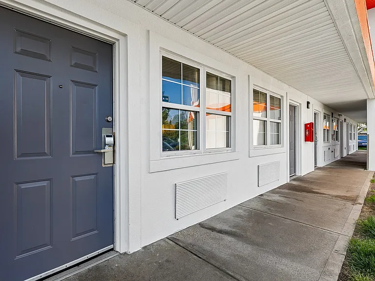 11457 Chester Rd — Photo 12