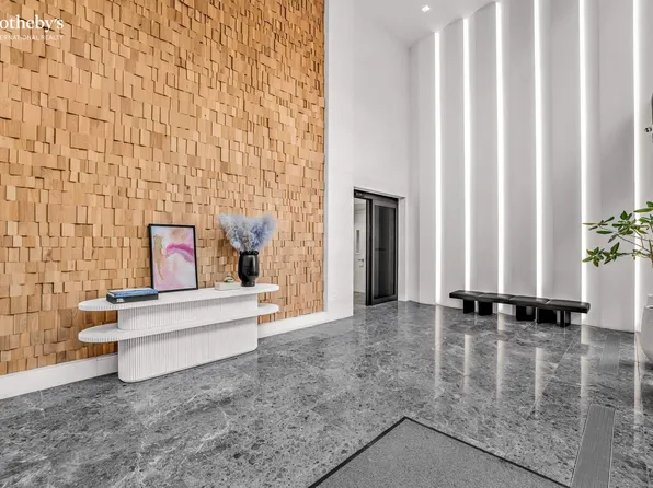 212 West 95th Street image 22 of 23