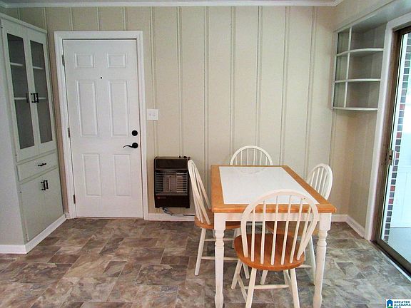 4th image of 215 Valley View Dr