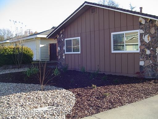 2nd image of 526 Loretto Dr