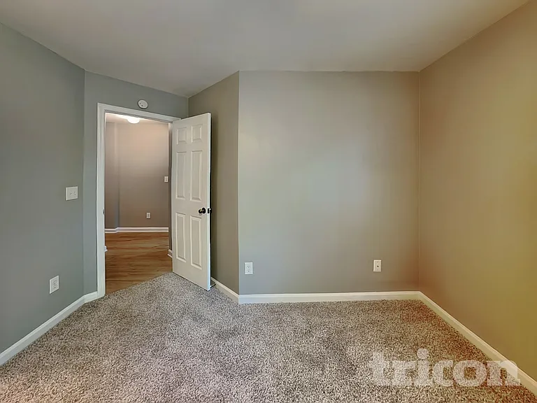 2242 Rosemoore Walk — Photo 11
