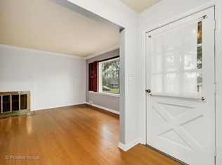 553 Wilshire Ave, Glen Ellyn, IL 60137