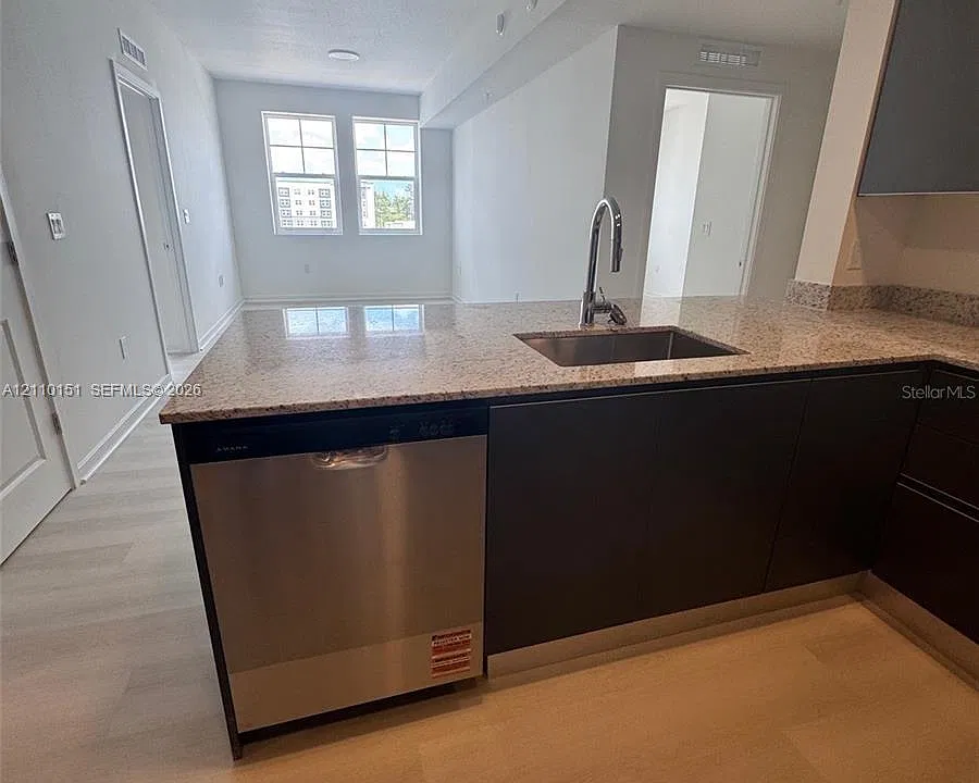 5563 Millenia Park Blvd #527