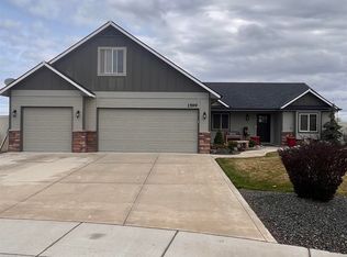 1599 Fairway St, Middleton, ID 83644