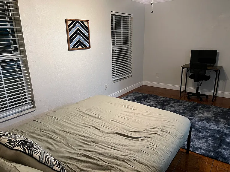 1381 Gladiolas Dr — Photo 10