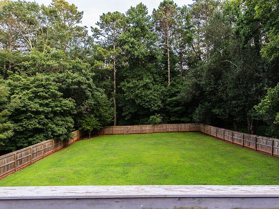 2nd image of 3848 Cotswold Dr
