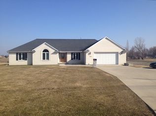 4123 Brown Rd, Oregon, OH 43616