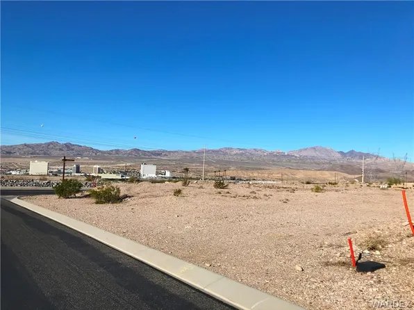 2601 Port Isabel Way, Bullhead City, AZ 86429