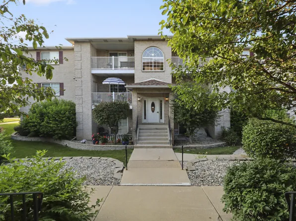 2021 W 75th Pl Unit 25, Merrillville, IN 46410