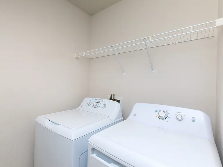 4652 Honor Guard Way — Photo 14