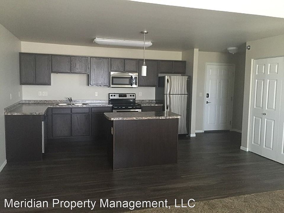 2nd image of 4700 46th St S Unit 206