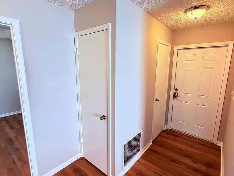 10609 Wyndcliff Dr — Photo 16