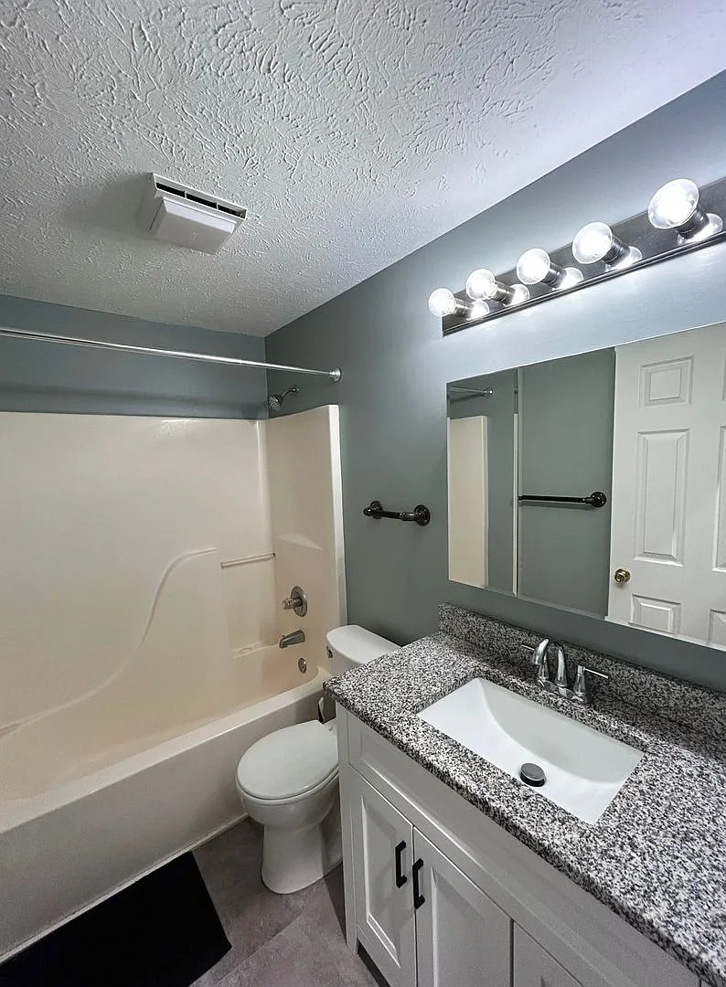 2603W11 — Photo 2