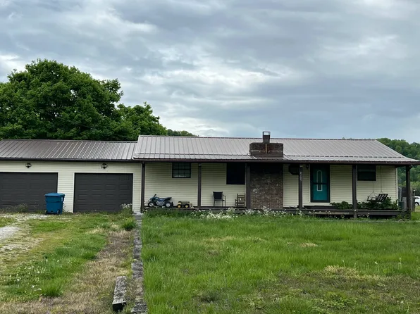 152 Rardin St, Lesage, WV 25537