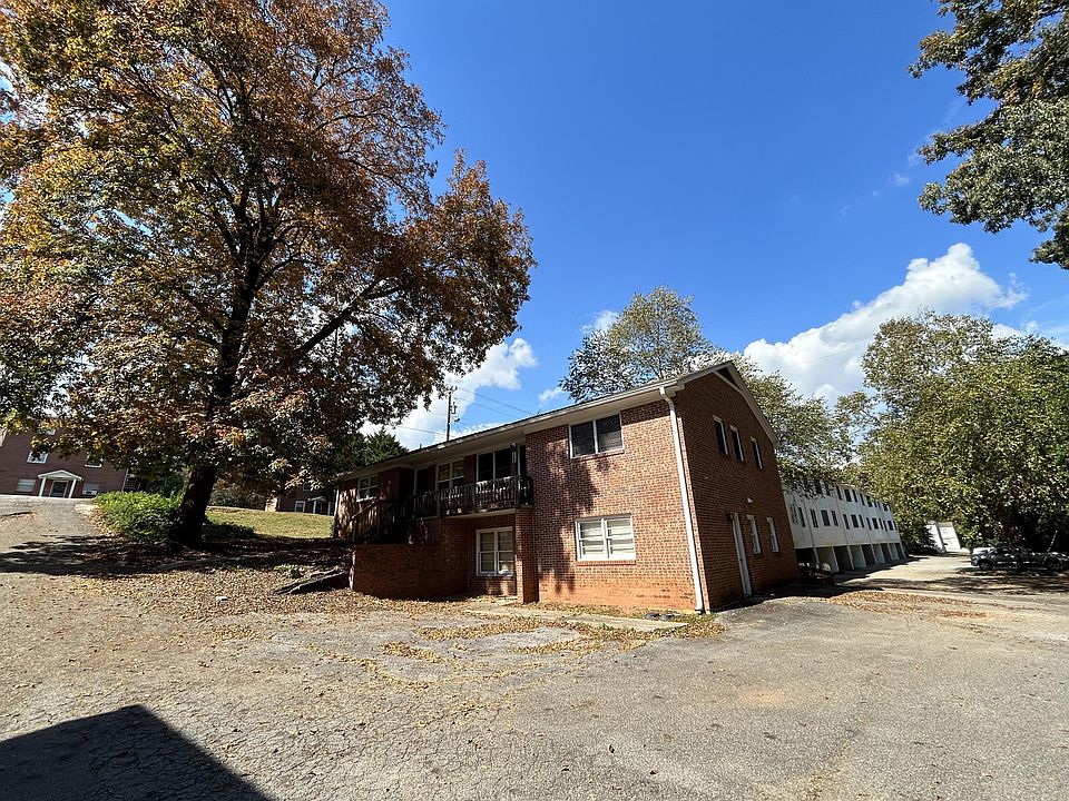 2nd image of 816 College Ave #11295057