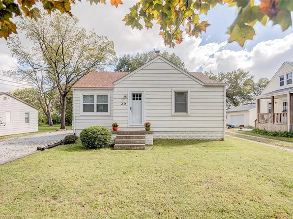 29 S Ruby Ln, Fairview Heights, IL 62208
