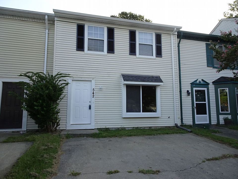1st image of 542 Peregrine St