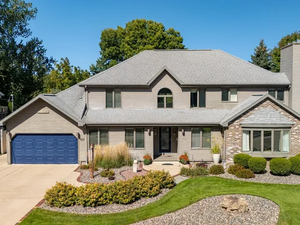 1936 E Murdock Ave, Oshkosh, WI 54901