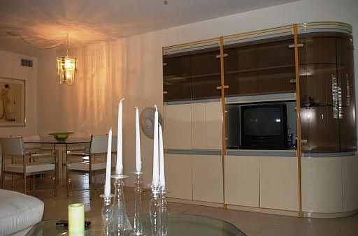 5th image of 111 Shore Ct APT 105-C