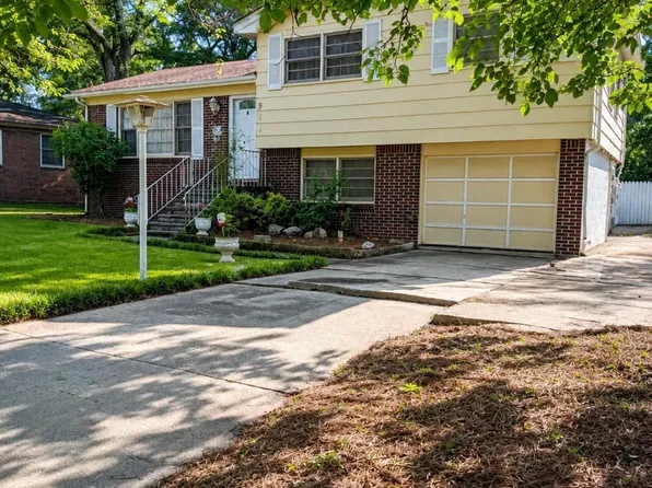 937 Daniel Cir, Birmingham, AL 35228