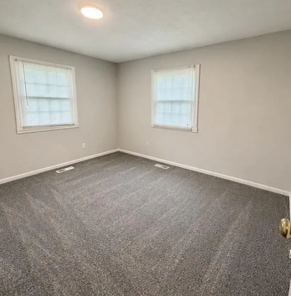 10710 Milwaukee Way — Photo 8
