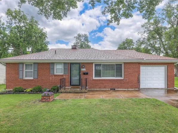 6723 W 71st Ter, Overland Park, KS 66204