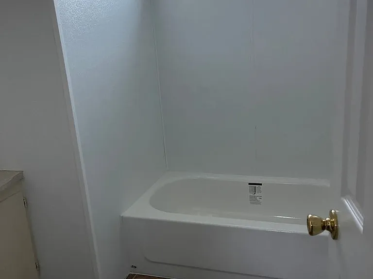 2746 Hummingbird St — Photo 6