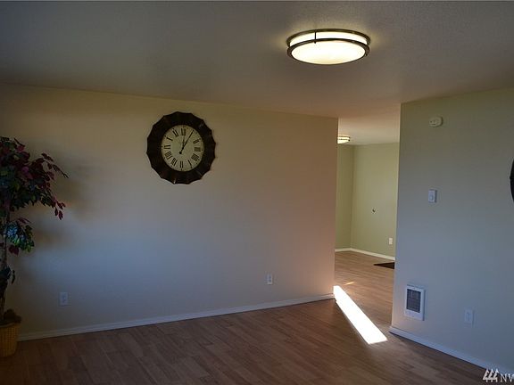 4th image of 5122 Diamond Blvd SW