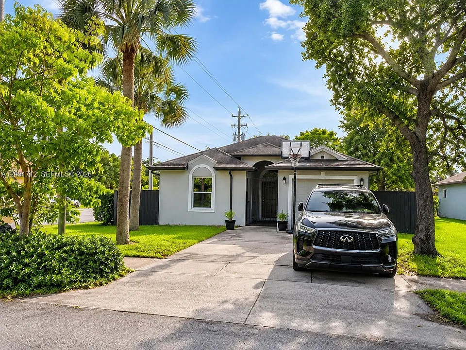 901 NW 1st Ave
