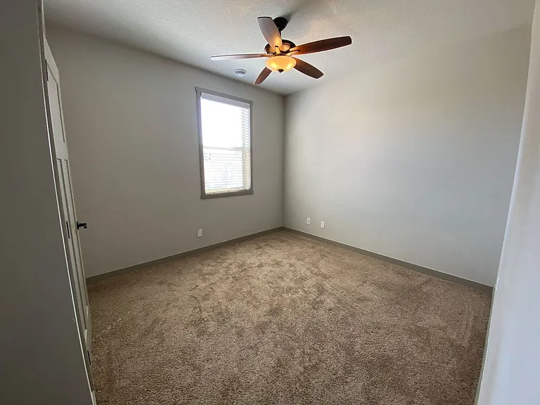4132 Lincoln Swing — Photo 8