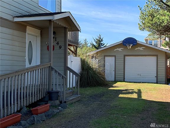 3rd image of 149 Ocean Shores Blvd SW