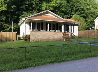 1608 Derby Rd, Big Stone Gap, VA 24216
