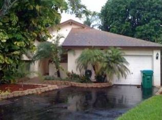 5227 SW 152nd Ct, Miami, FL 33185