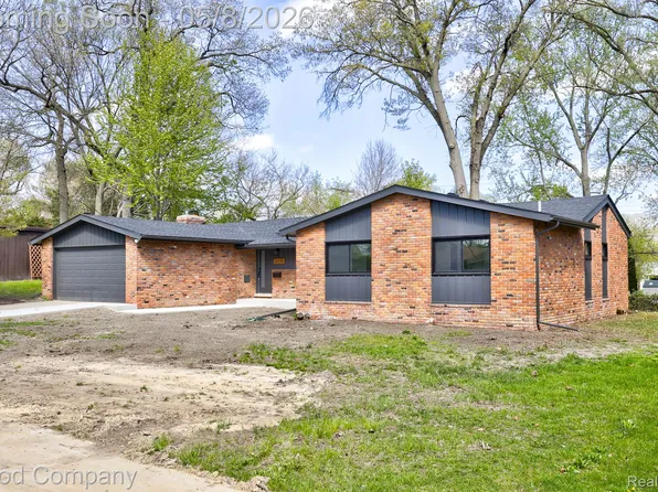 24250 Majestic St, Oak Park, MI 48237