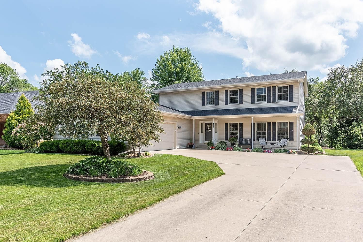 1030 Oak Terrace Dr, North Mankato, MN 56003 [Price Cut $14,000