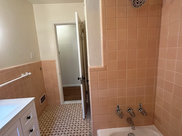 16894 Baylis St #1 — Photo 20