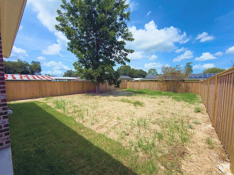 410 A Camellia Dr — Photo 11