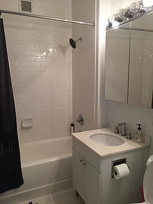 Sold by R New York | media 4