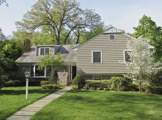 11 Leggett Rd, Bronxville, NY 10708