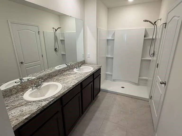 1511 Catbriar Way — Photo 26