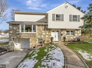 505 Pinewood Rd, Philadelphia, PA 19116