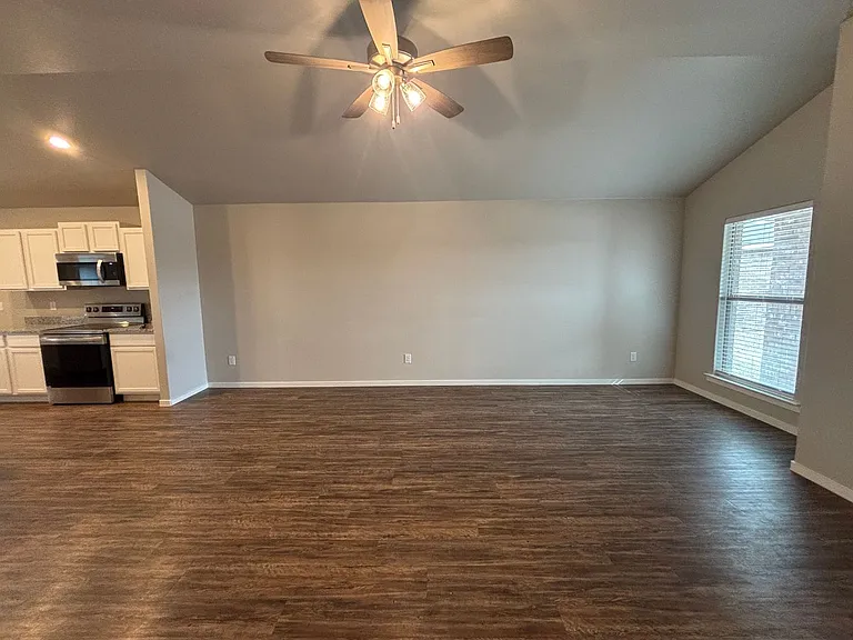 3506 Trenton Ave — Photo 5
