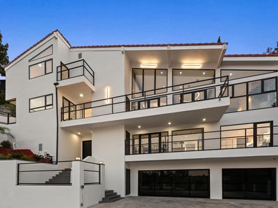 2471 Claremont Ave, Los Angeles, CA, 90027