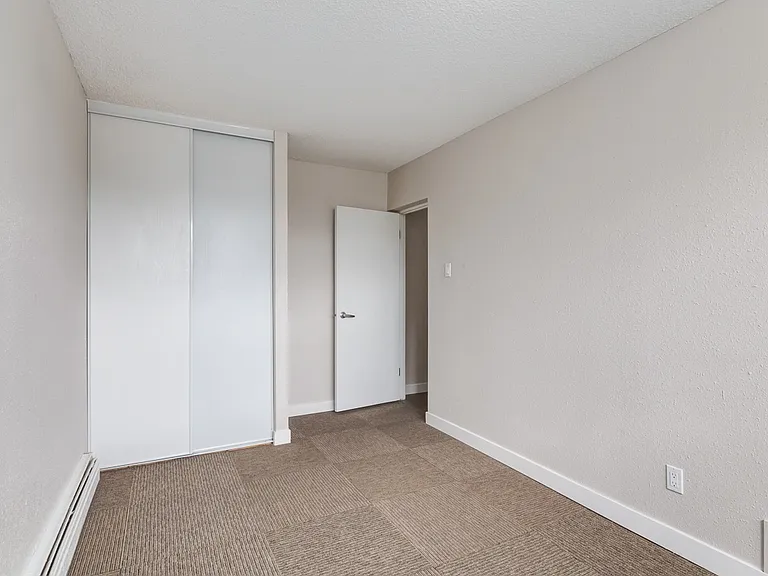 9700 Bonaventure Dr SE — Photo 16