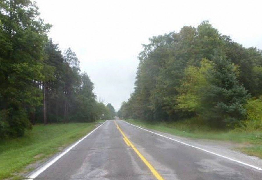 2nd image of 9375 N River Rd