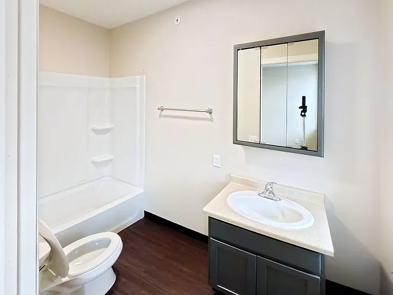3554 E Washington Ave #200 — Photo 18