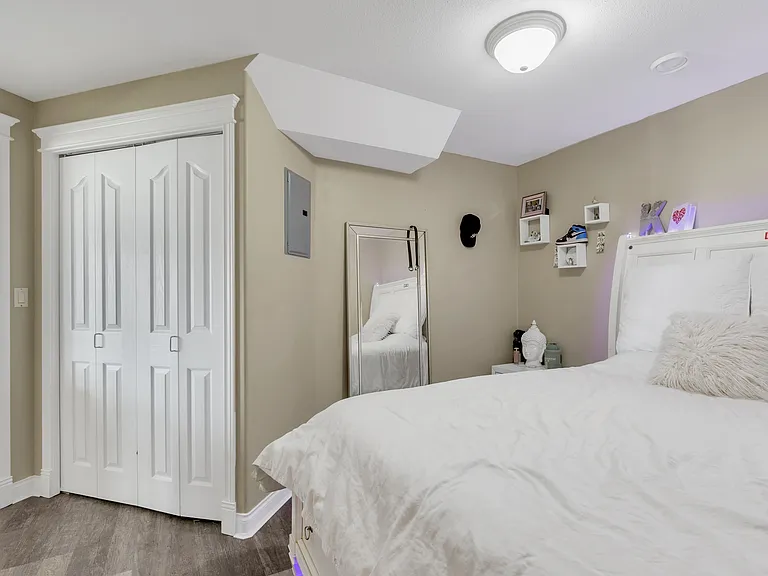 3533 Empire Pl #1 — Photo 15