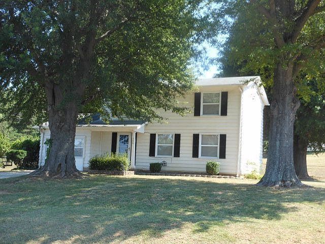 1st image of 306 Chatmoss Ct