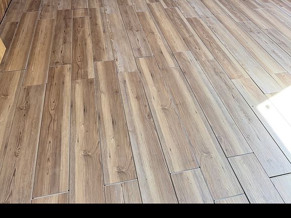 5th image of 4045 N Holiday Dr