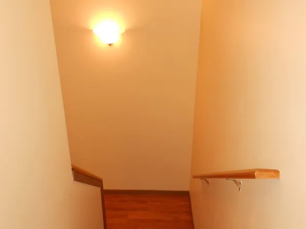 420 6th Ave APT 6, Coralville, IA 52241